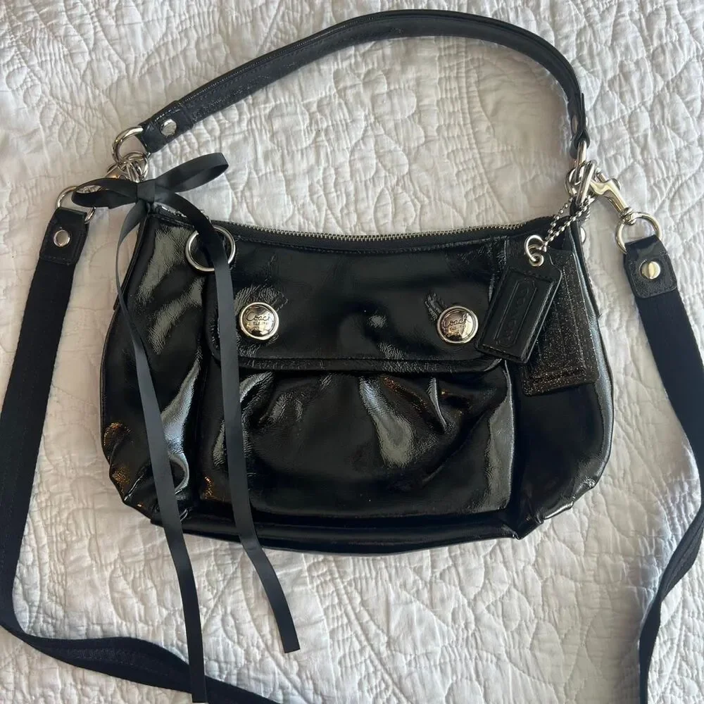 Coach Poppy Black Patent Leather Shoulder Bag/Crossbody Bag - Picture 2 of 7